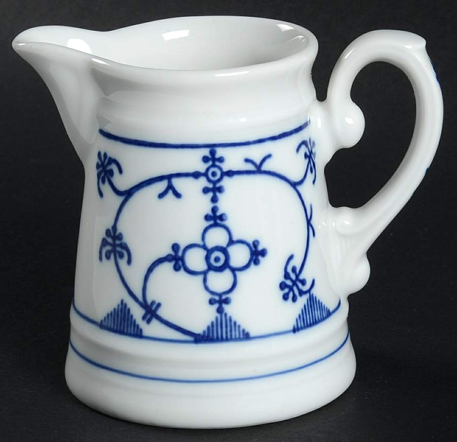 Strawflower (Smooth) Creamer by Winterling - Bavaria-1