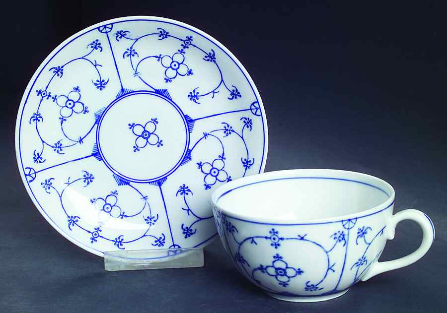 Strawflower (Smooth) Flat Cup & Saucer Set by Winterling - Bavaria-1