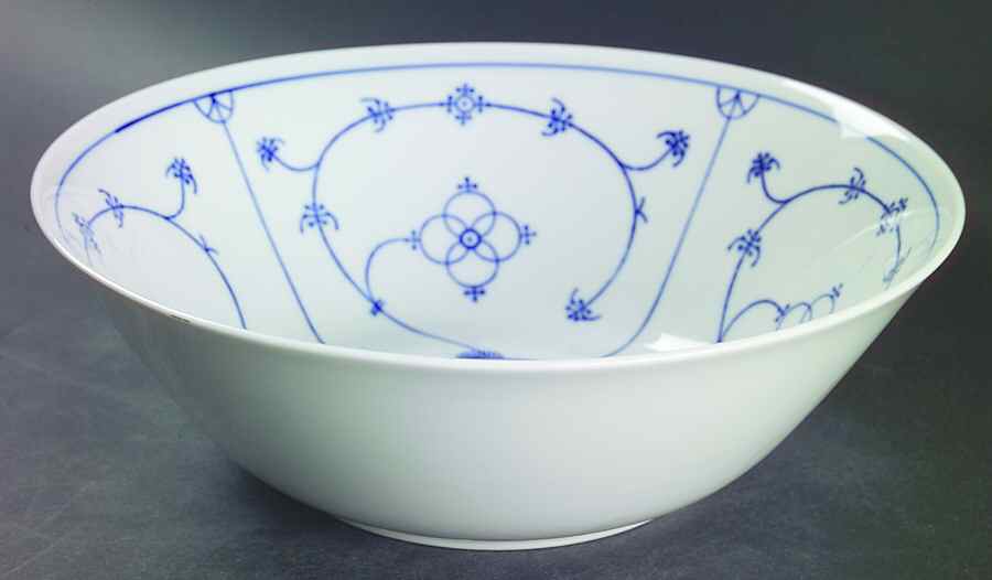 Strawflower (Smooth) 9" Round Vegetable Bowl by Winterling - Bavaria-1