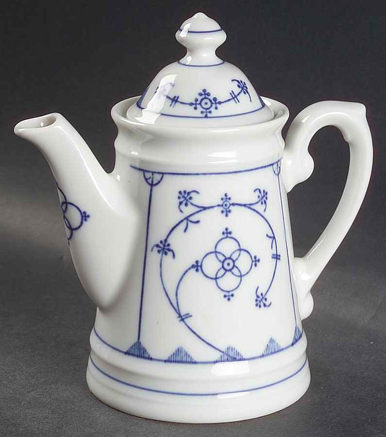 Strawflower (Smooth) Mini Coffee Pot & Lid by Winterling - Bavaria-1