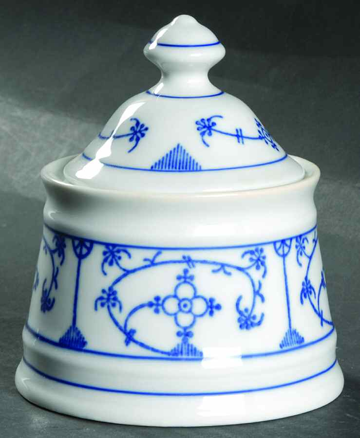 Strawflower (Smooth) Sugar Bowl & Lid by Winterling - Bavaria-1