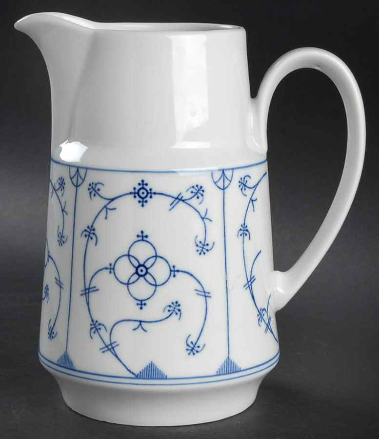 Strawflower (Smooth) 32 Oz Pitcher by Winterling - Bavaria-1