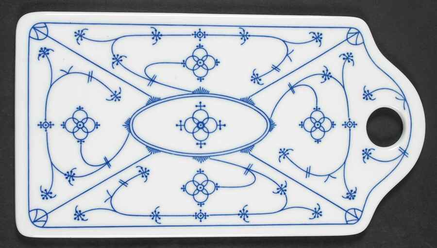 Strawflower (Smooth) Cheese and Cracker Board by Winterling - Bavaria-1