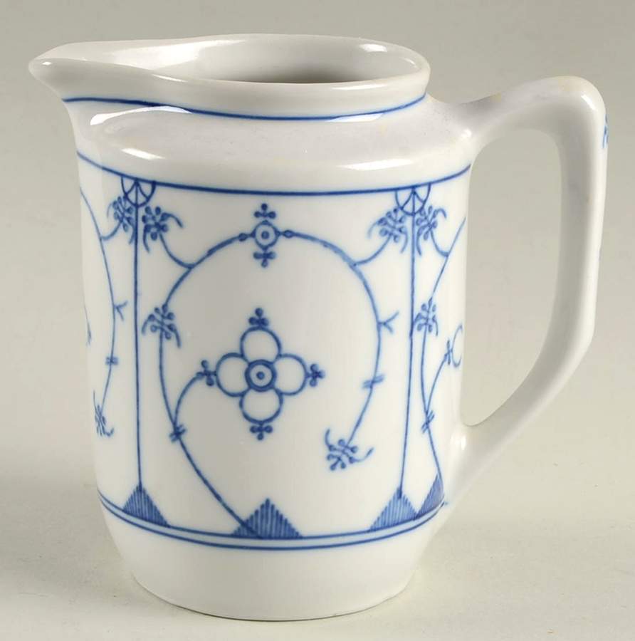 Strawflower (Smooth) Creamer by Winterling - Bavaria-1