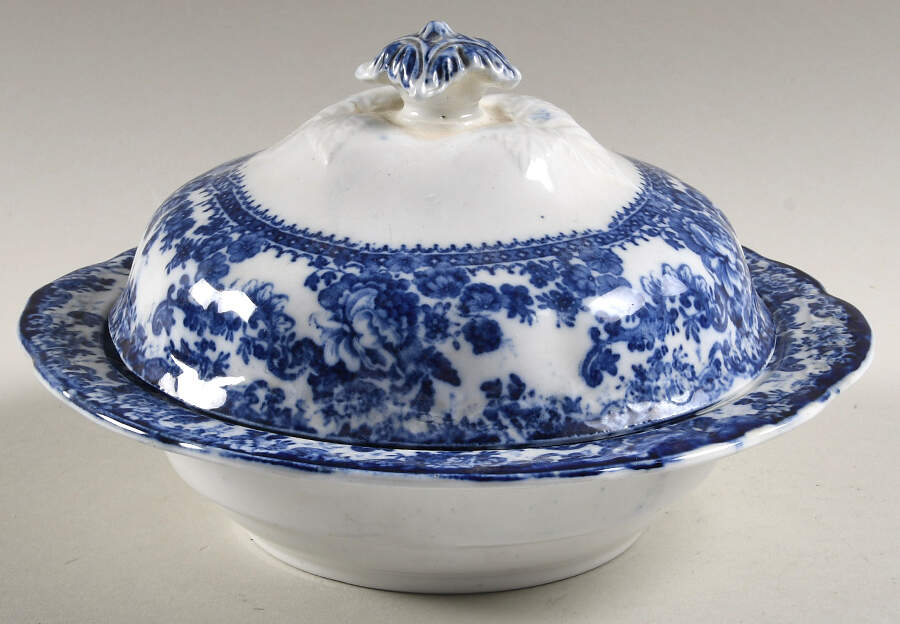 Togo (Flow Blue) Round Covered Butter by F Winkle-1