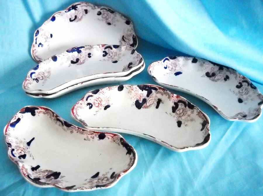 Arcadia Rust and Navy Bone Dish by Arthur J Wilkinson-1