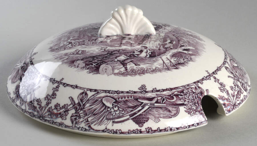 Pastoral Davenport Amethyst Lid for Tureen by Arthur J Wilkinson-1