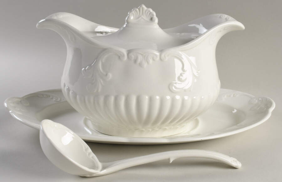 Valley Forge Tureen & Lid w/Ladle & Underplate by Arthur J Wilkinson-1