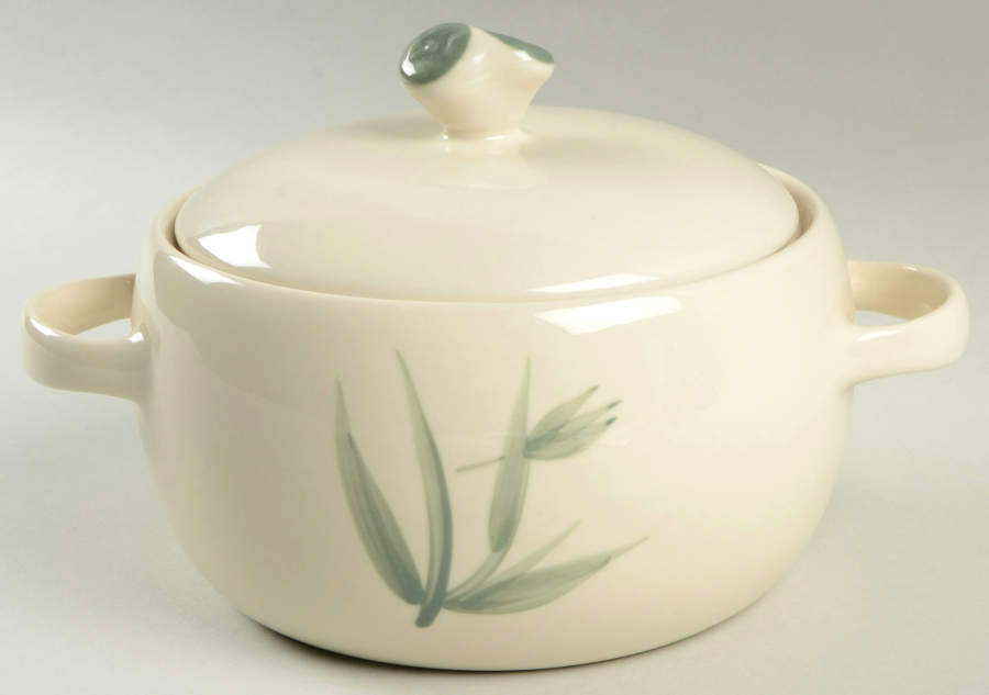 Bamboo (Round) 1.5 Qt Round Covered Casserole by Winfield-1