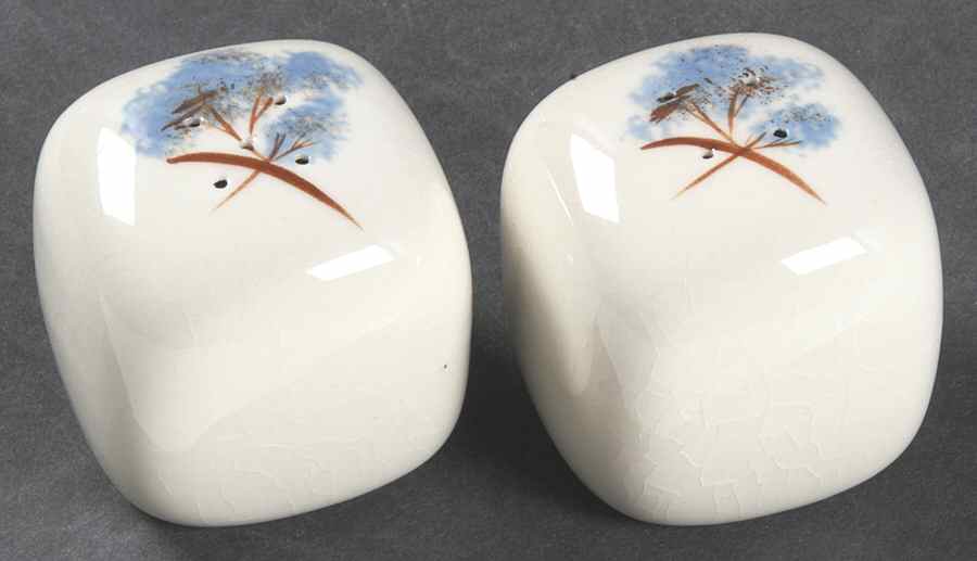 Blue Willow Salt & Pepper Set by Winfield-1