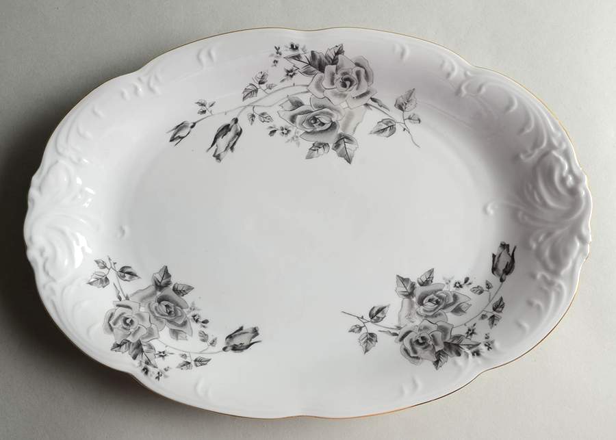 4071 13" Oval Serving Platter by Wawel-1