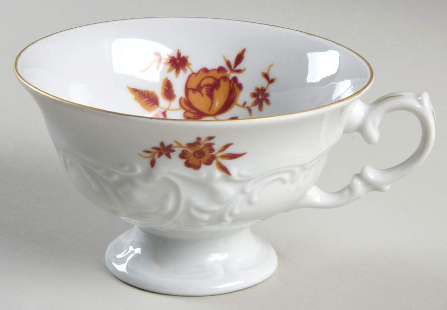 Edith Footed Cup by Walbrzych-1