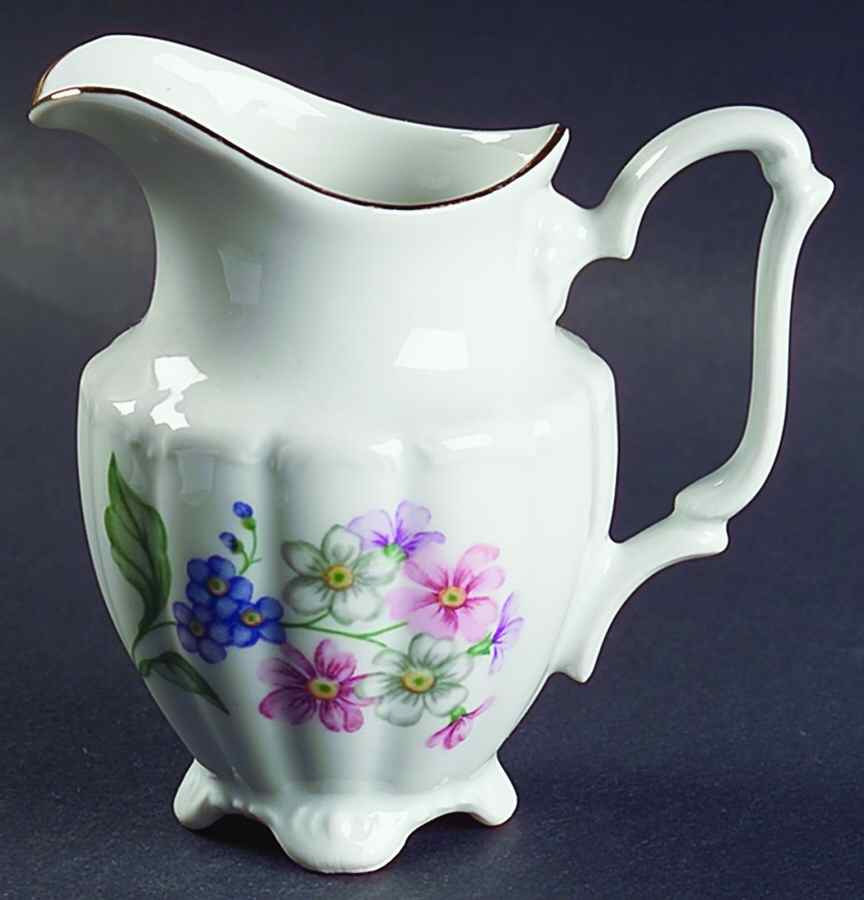 Garland Creamer by Walbrzych-1