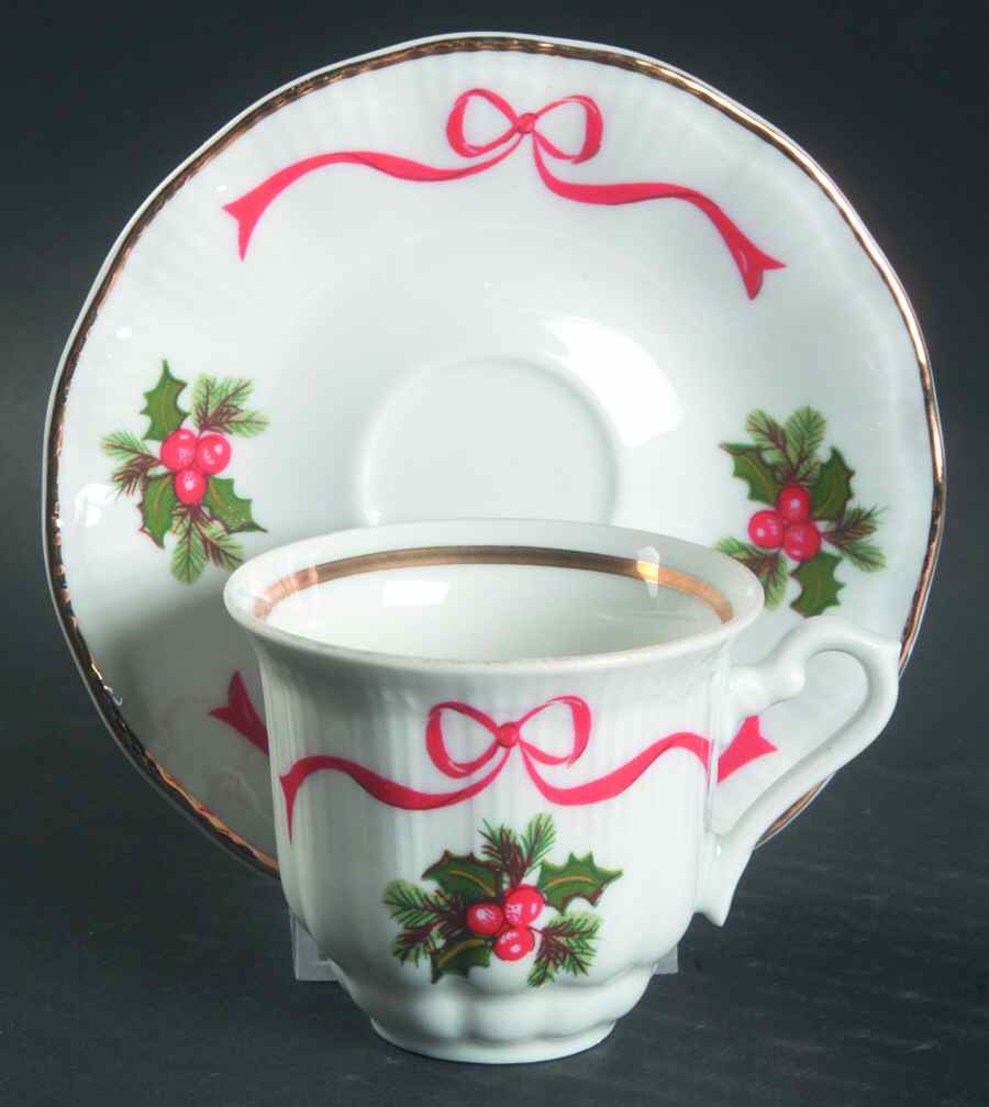 Holiday Ribbon (Ribbed) Flat Demitasse Cup & Saucer Set by Walbrzych-1