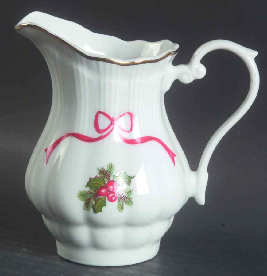 Holiday Ribbon (Ribbed) Creamer by Walbrzych-1