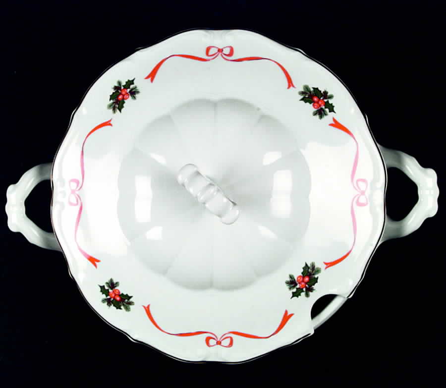 Holiday Ribbon (Scalloped) Tureen &  Lid by Walbrzych-1