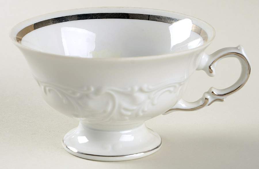 Platina Footed Cup by Walbrzych-1