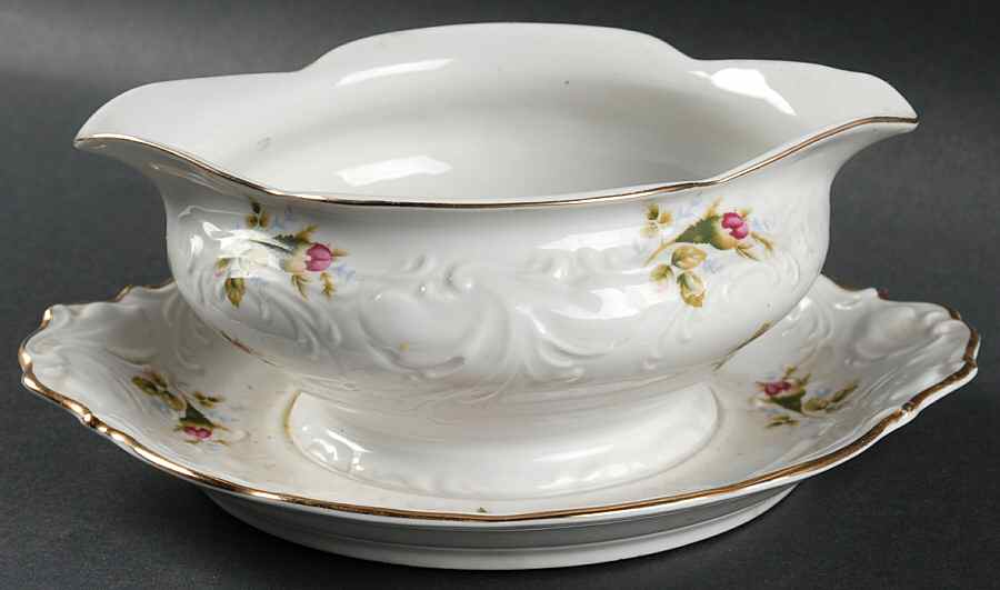 Pompadour Rose Gravy Boat with Attached Underplate by Walbrzych-1