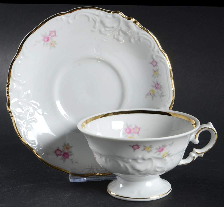 Rose Garland Footed Cup & Saucer Set by Walbrzych-1