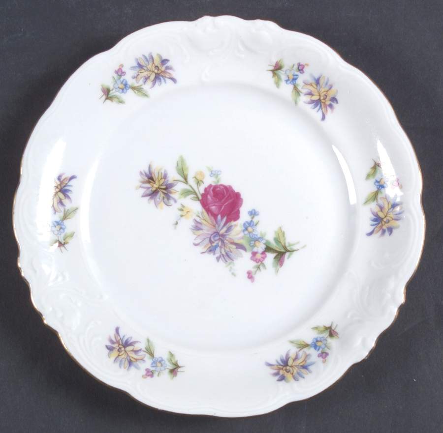 Rose Crest Dinner Plate by Walbrzych-1