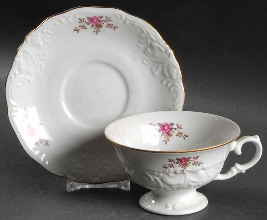 Rosebud Footed Cup & Saucer Set by Walbrzych-1