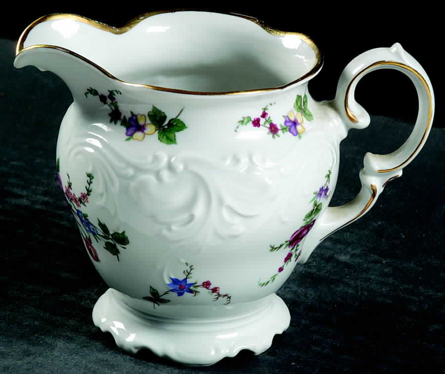 Sheraton Rose Creamer by Walbrzych-1