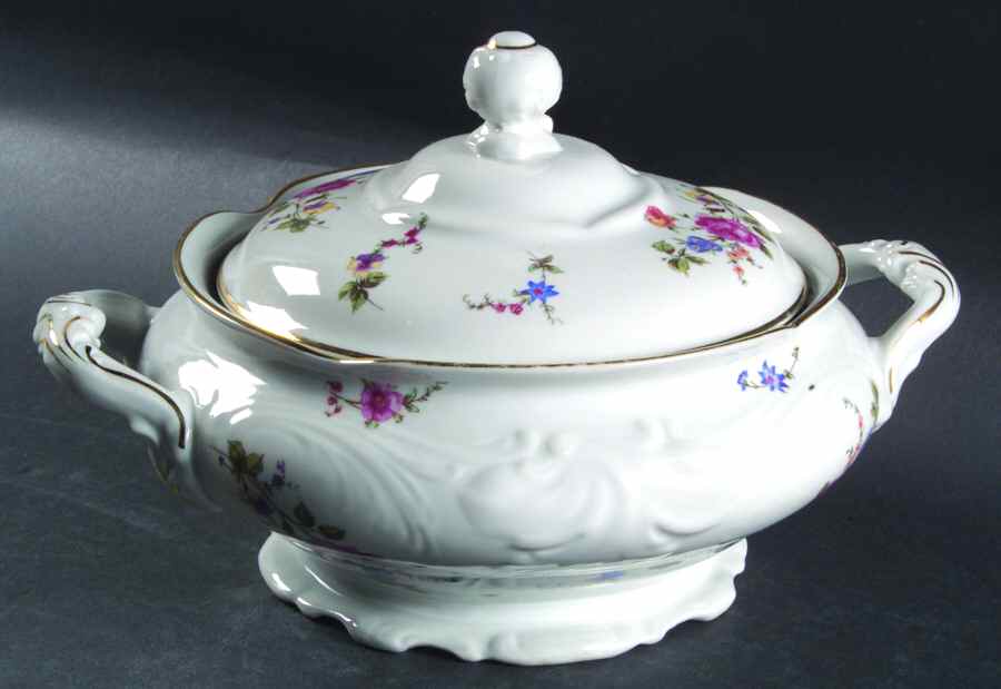 Sheraton Rose Round Covered Vegetable by Walbrzych-1