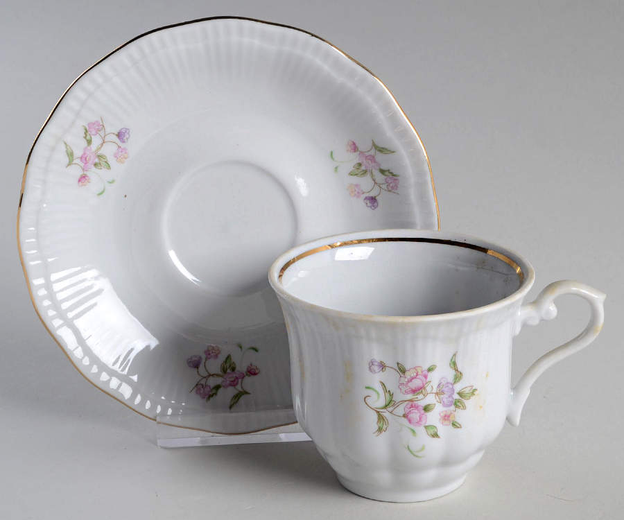 Victoria Flat Cup & Saucer Set by Walbrzych-1
