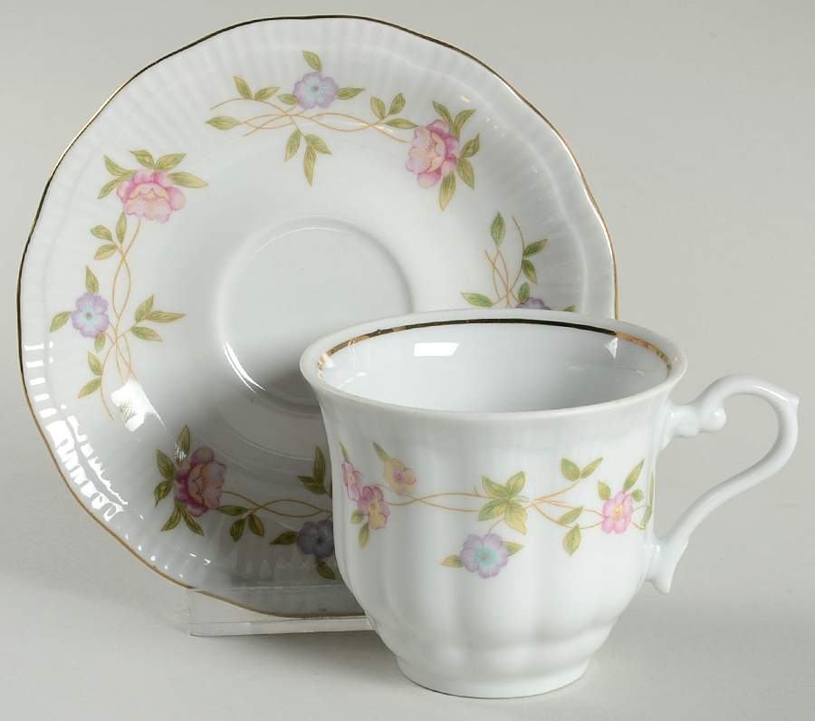 Windsor (Ribbed) Flat Cup & Saucer Set by Walbrzych-1
