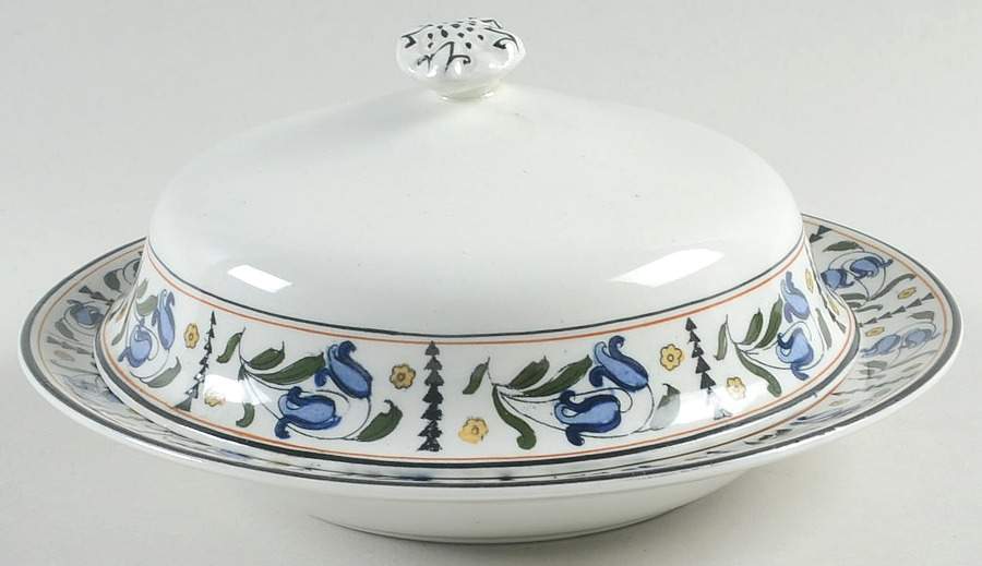 Bluebell Round Covered Butter by Wood & Sons-1