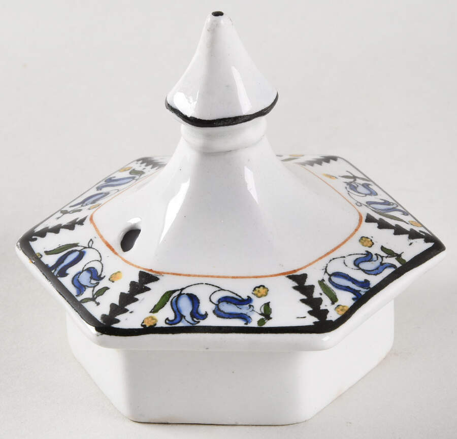 Bluebell Lid for Teapot by Wood & Sons-1