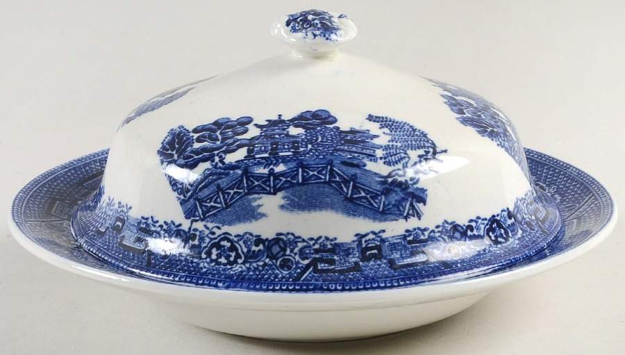 Blue Willow (Older) Round Covered Butter by Wood & Sons-1