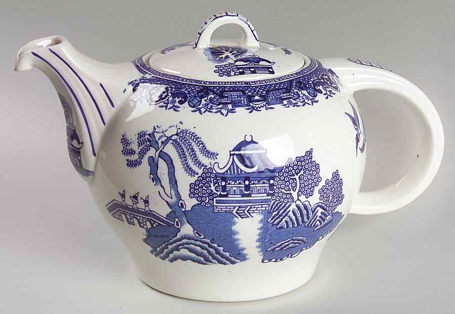 Blue Willow (Older) Teapot & Lid by Wood & Sons-1