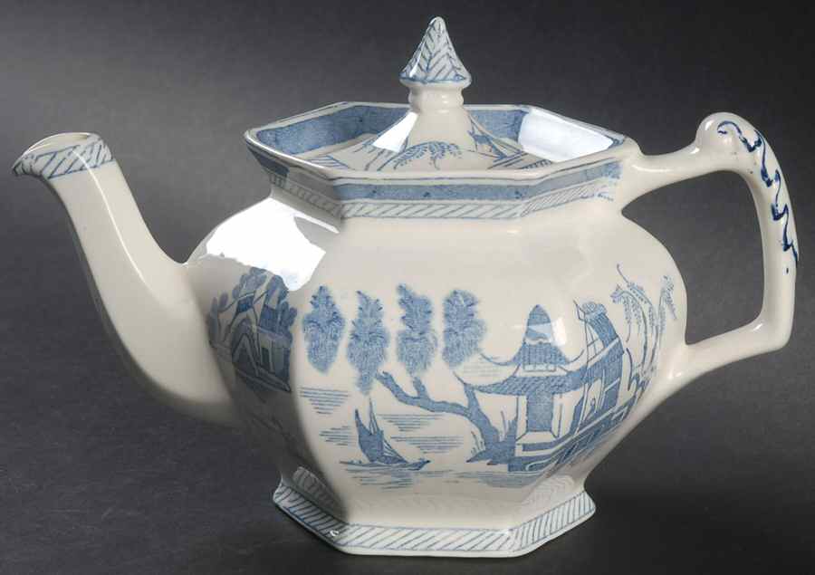 Canton Blue Teapot & Lid by Wood & Sons-1