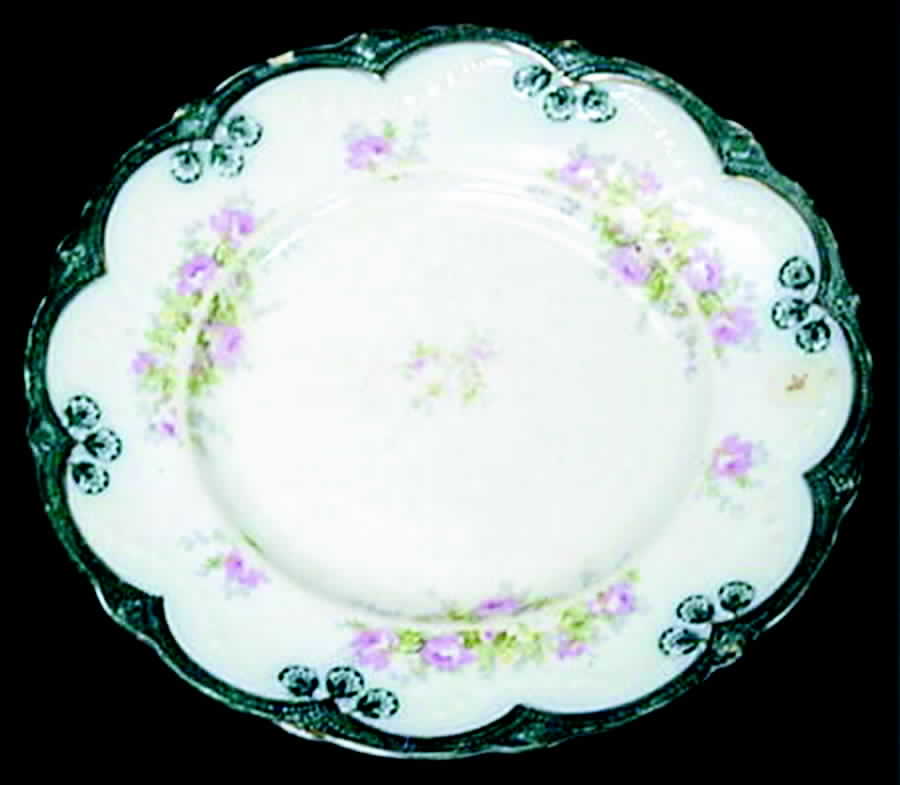 Carmania Dinner Plate by Wood & Sons-1