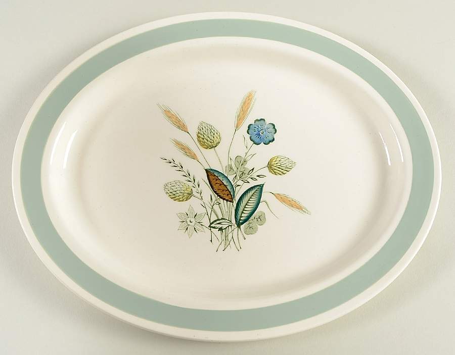 Clovelly (Green Shaded Clover) 12" Oval Serving Platter by Wood & Sons-1