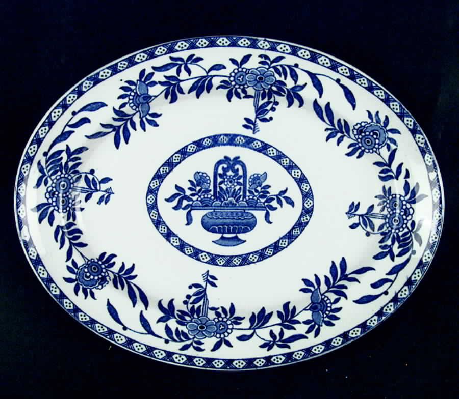 Delph 10" Oval Serving Platter by Wood & Sons-1