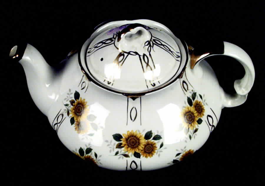Ellgreave (Sunflowers) Teapot & Lid by Wood & Sons-1