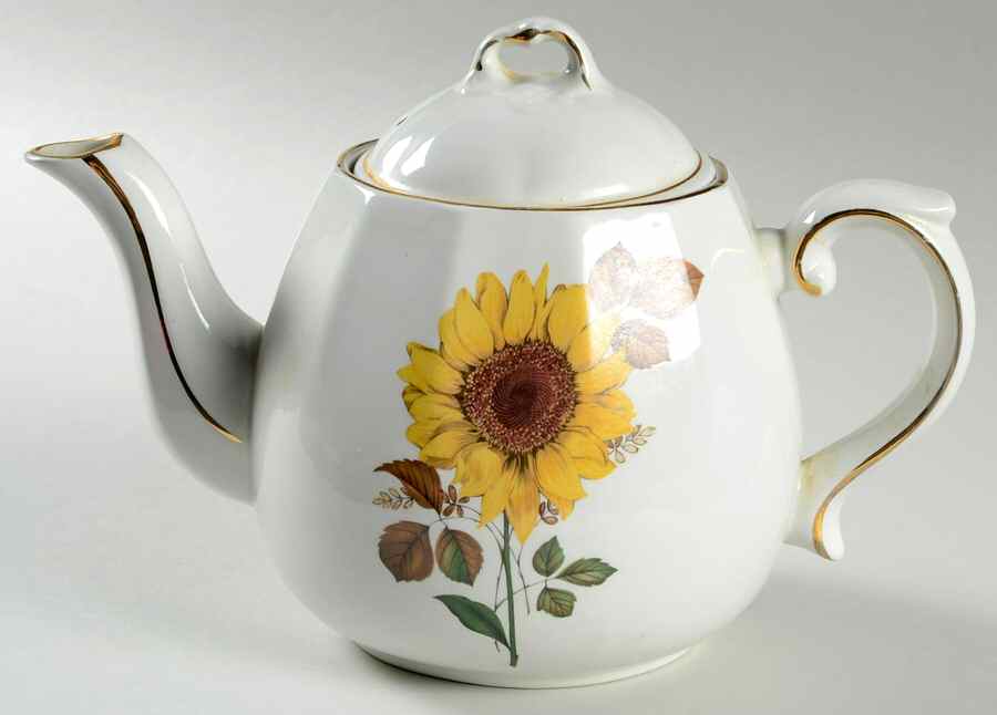 Ellgreave (Sunflowers) Teapot & Lid by Wood & Sons-1