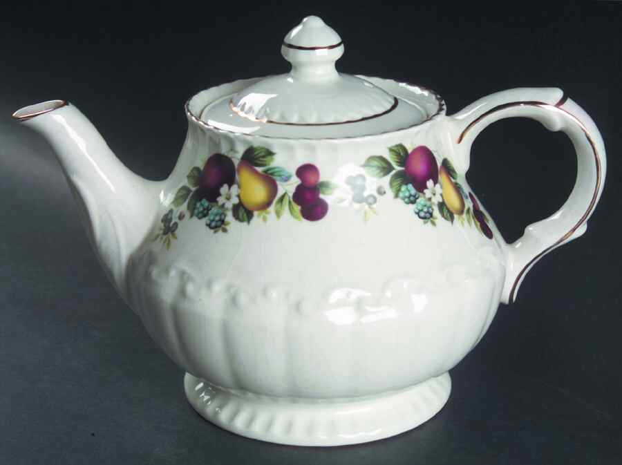 Ellgreave (Fruit) Teapot & Lid by Wood & Sons-1