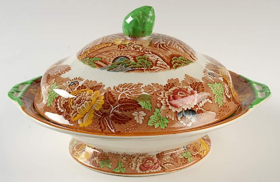 English Scenery Light Brown Multicolor Round Covered Vegetable by Wood & Sons-1