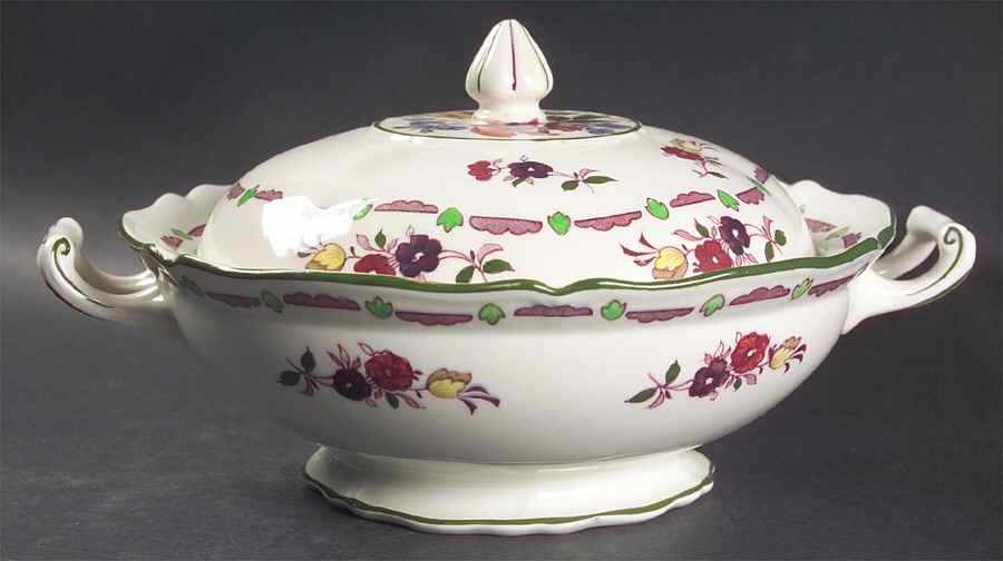 Flora Round Covered Vegetable by Wood & Sons-1