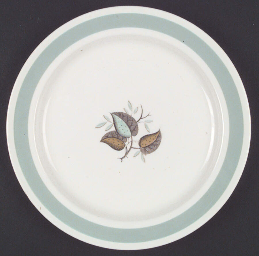 Forest Leaf Dinner Plate by Wood & Sons-1