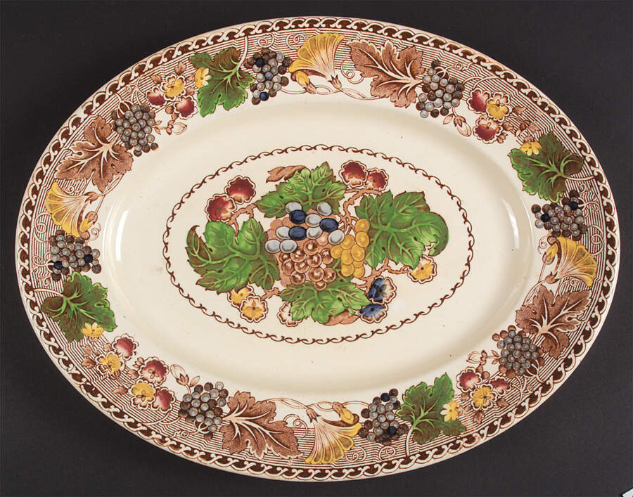 Hyde (Smooth Edge) 16" Oval Serving Platter by Wood & Sons-1