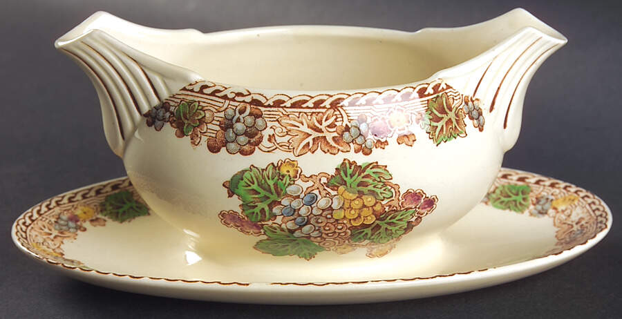 Hyde (Smooth Edge) Gravy Boat with Attached Underplate by Wood & Sons-1