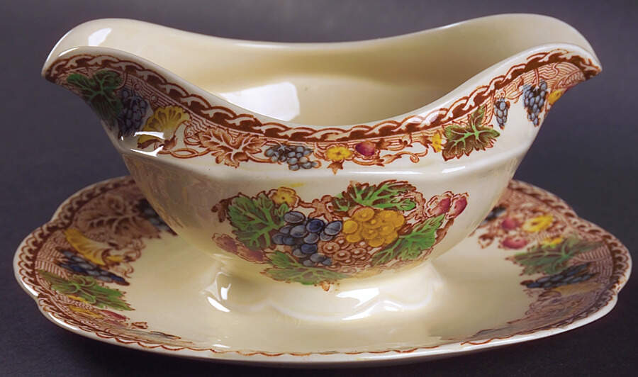Hyde (Scalloped Edge) Gravy Boat with Attached Underplate by Wood & Sons-1