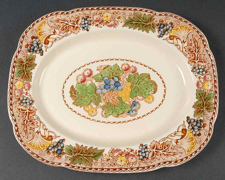 Hyde (Scalloped Edge) 12" Oval Serving Platter by Wood & Sons-1