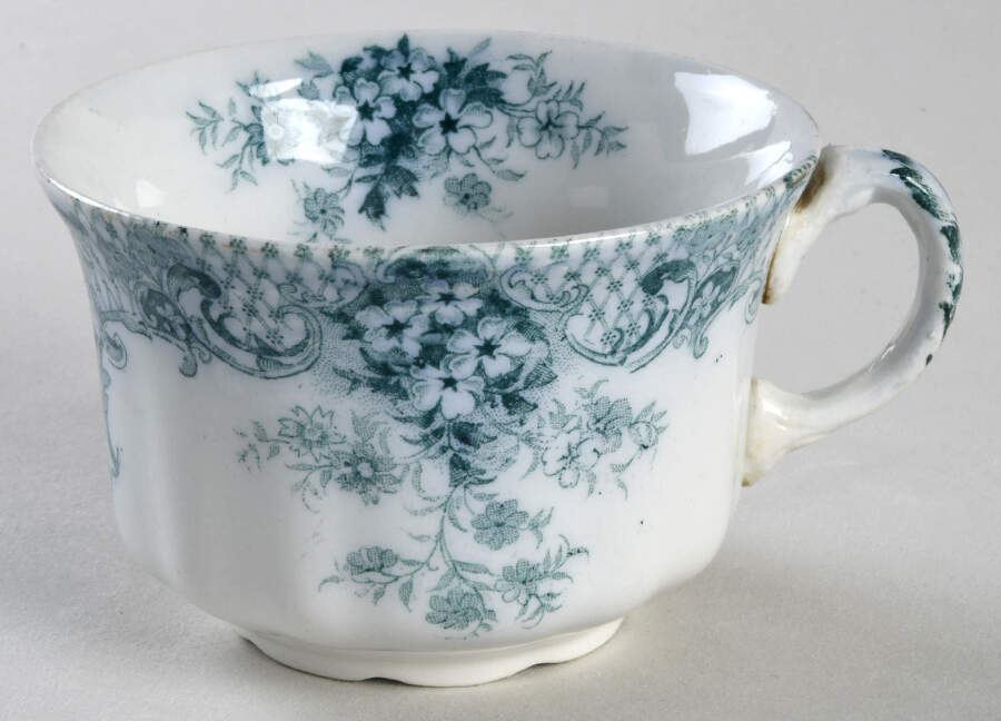 Keswick Footed Cup by Wood & Sons-1