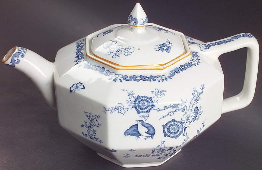 Old Bow Blue Teapot & Lid by Wood & Sons-1