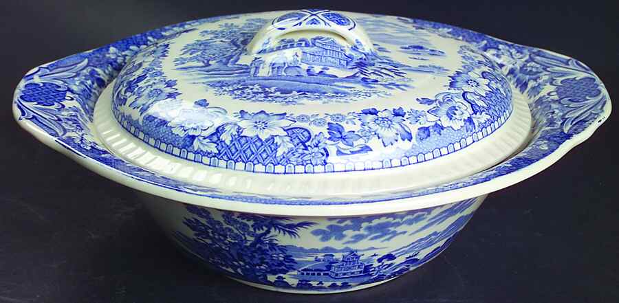 Seaforth Blue (Rope Edge, Scallop) Round Covered Vegetable by Wood & Sons-1